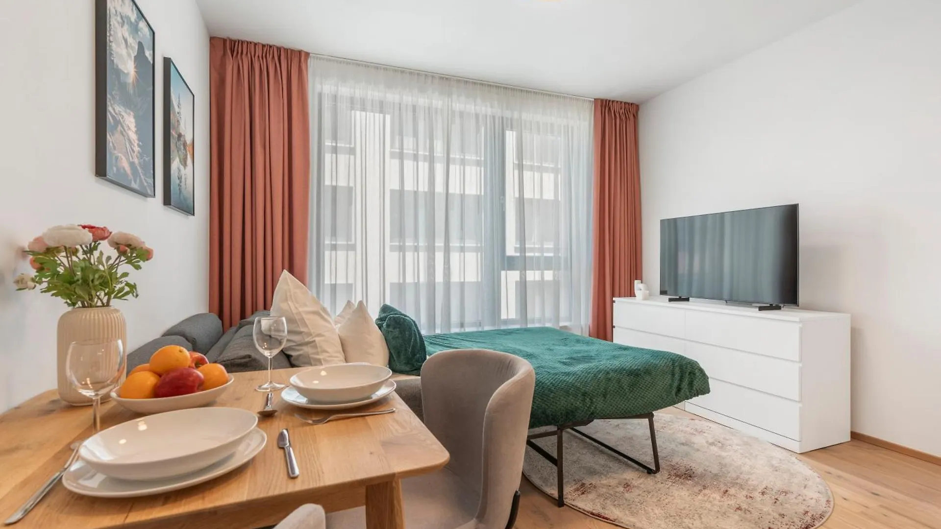 Real Living By Refa Karlin 408 Lägenhet Prag 0*,